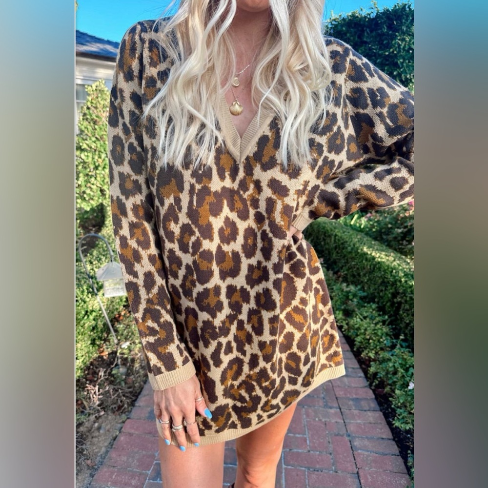 **NWT** Show Me Your Mumu sweater dress